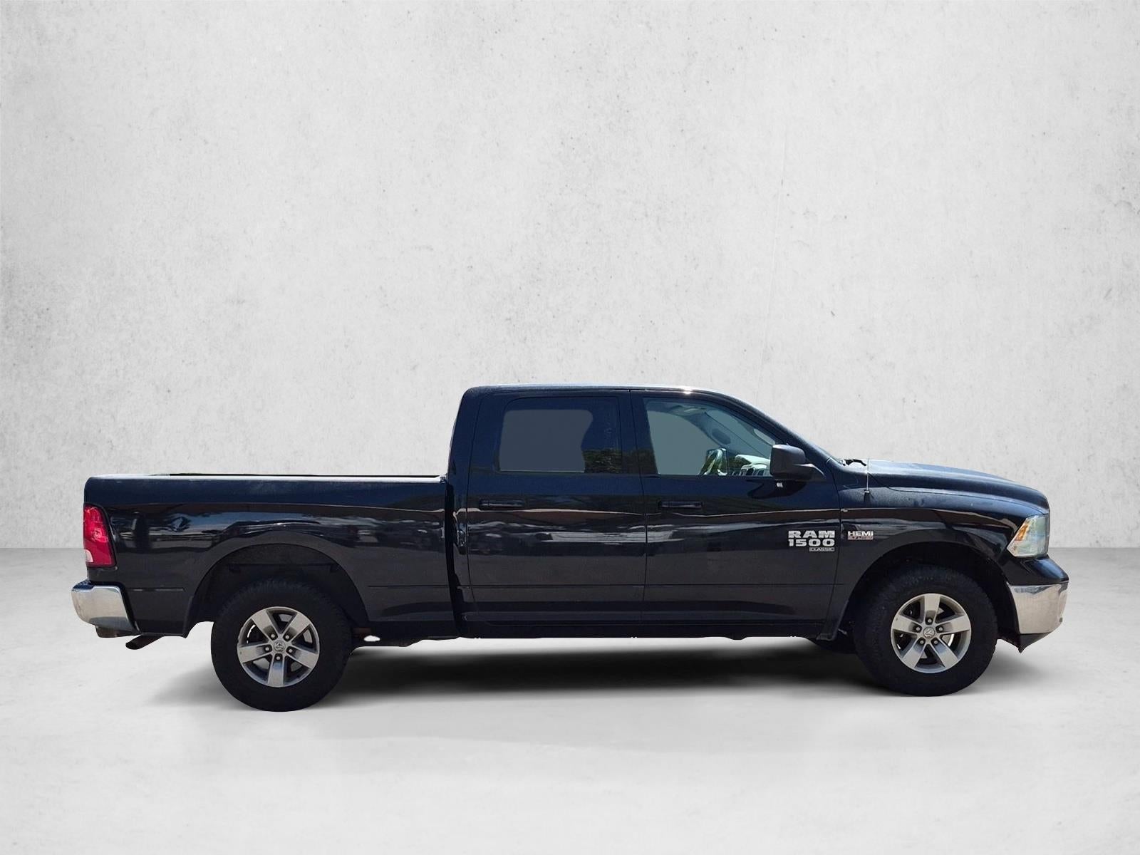 2020 RAM 1500 Classic SLT Crew Cab 4x4 6'4" Box