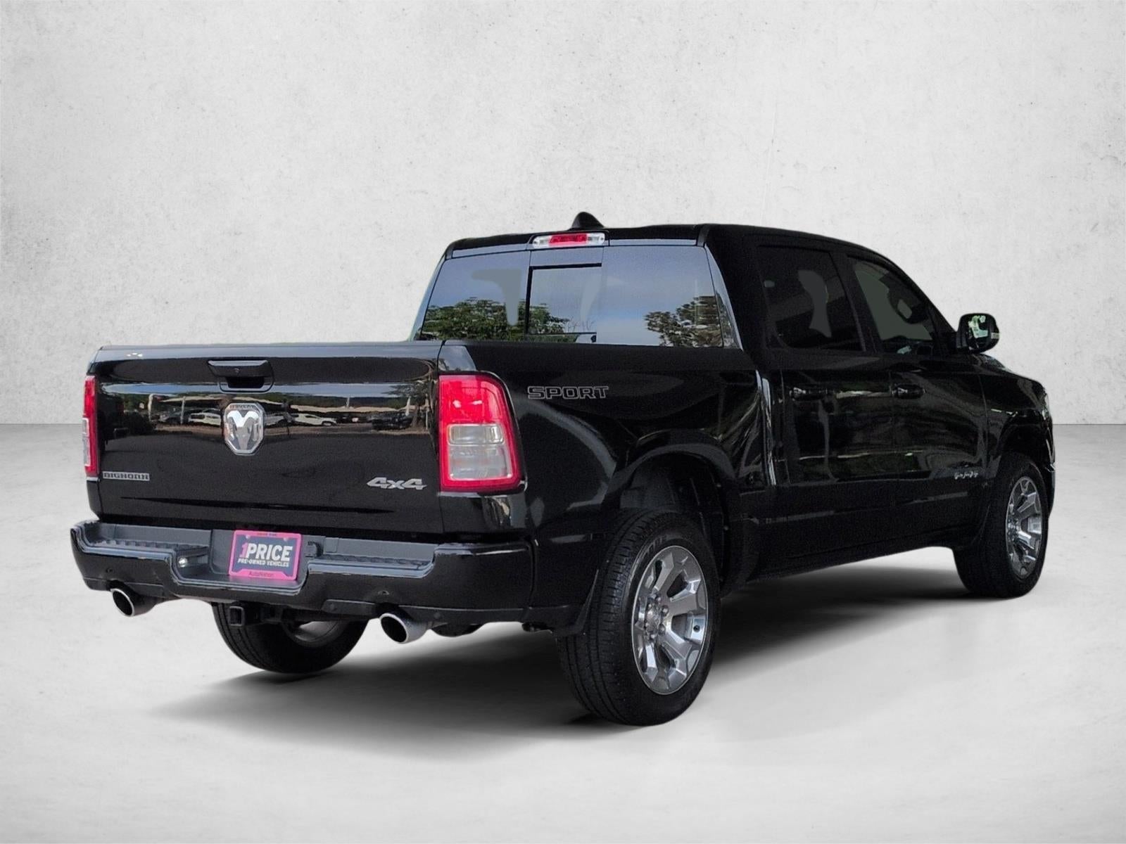 2022 RAM 1500 Big Horn Crew Cab 4x4 5'7" Box