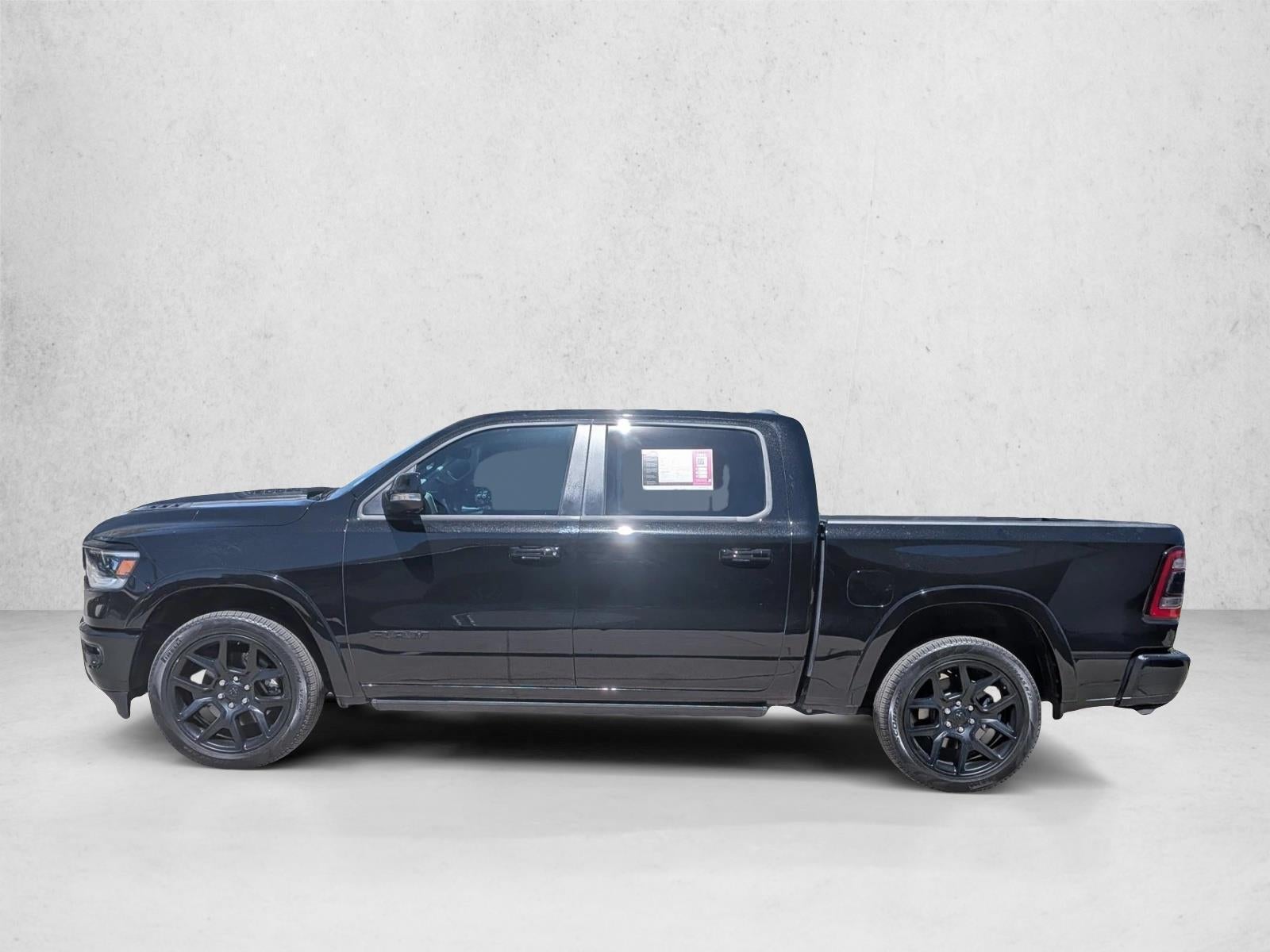 2022 RAM 1500 Laramie Crew Cab 4x4 5'7" Box