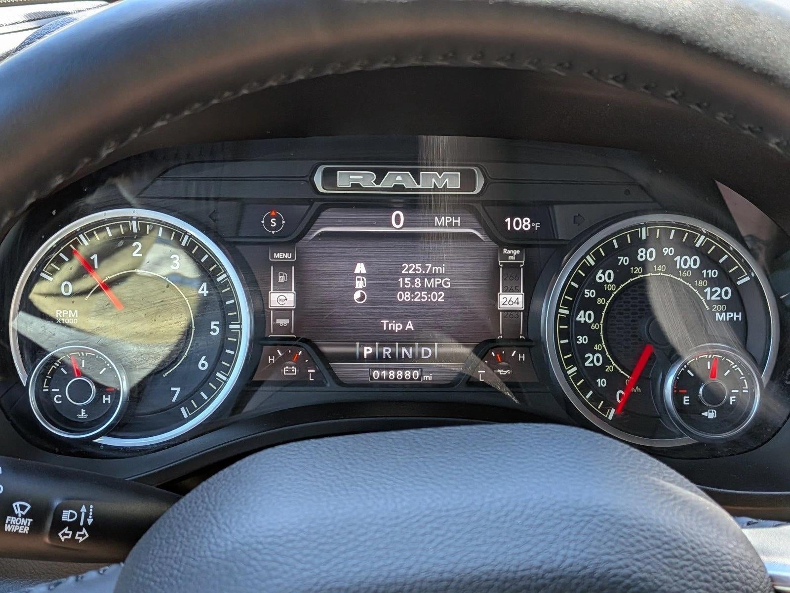 2022 RAM 1500 Laramie Crew Cab 4x4 5'7" Box