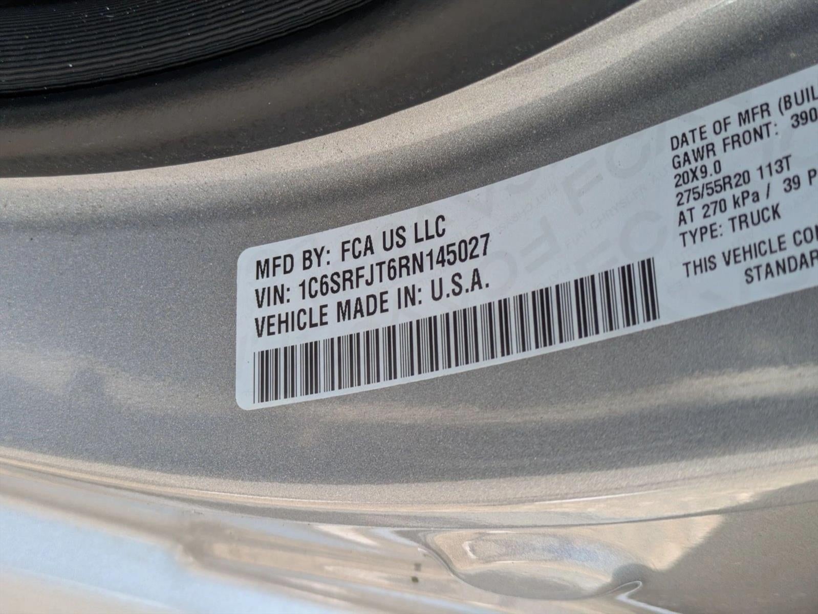 2024 RAM 1500 Laramie Crew Cab 4x4 5'7" Box