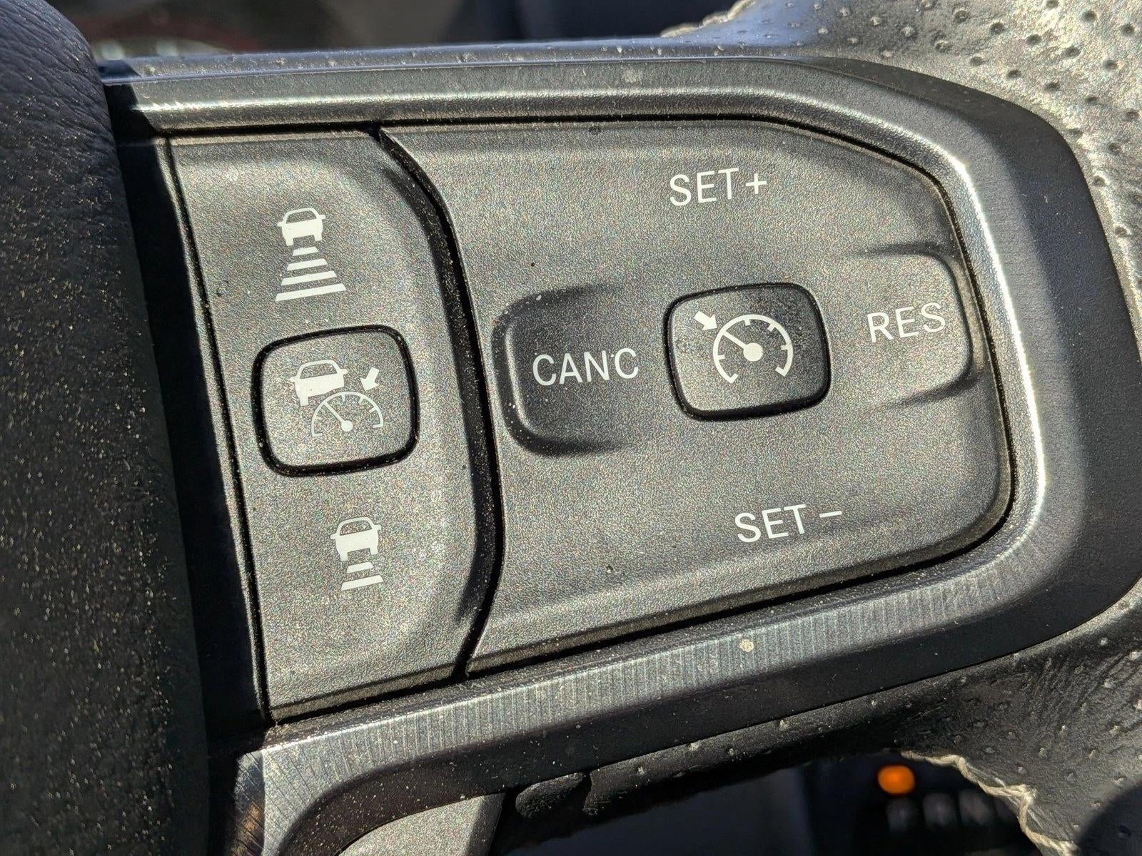 2020 RAM 1500 Rebel Crew Cab 4x4 5'7" Box
