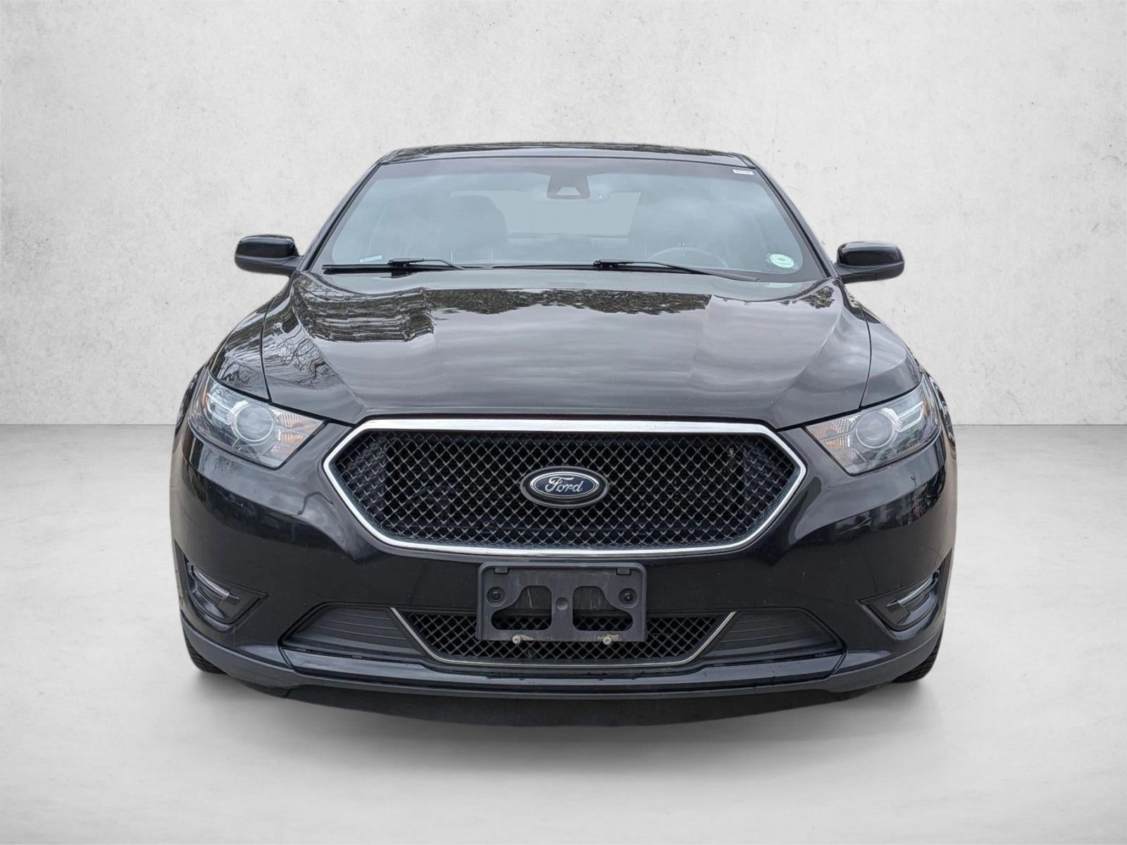 2016 Ford Taurus SHO