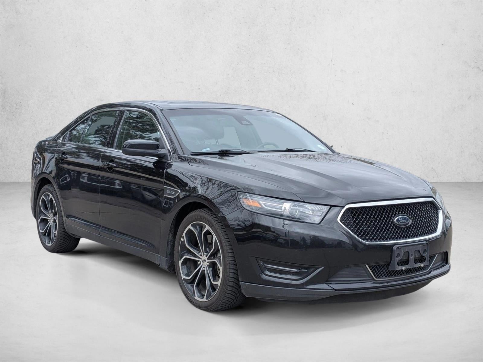 2016 Ford Taurus SHO