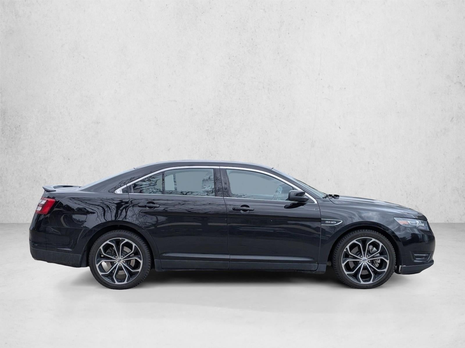 2016 Ford Taurus SHO
