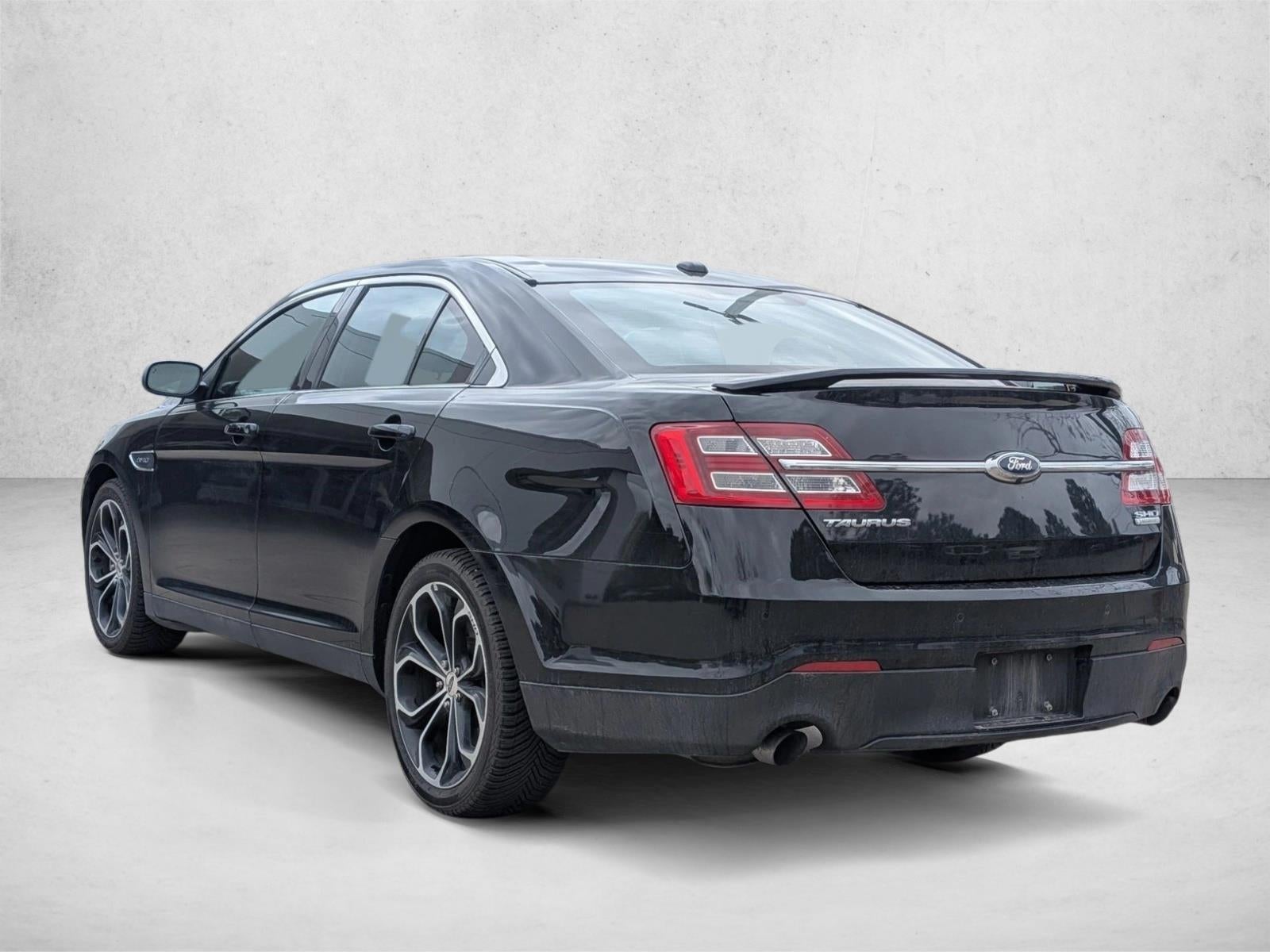 2016 Ford Taurus SHO