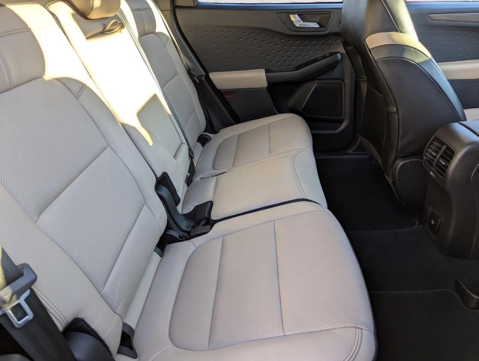 2020 Ford Escape Titanium Hybrid