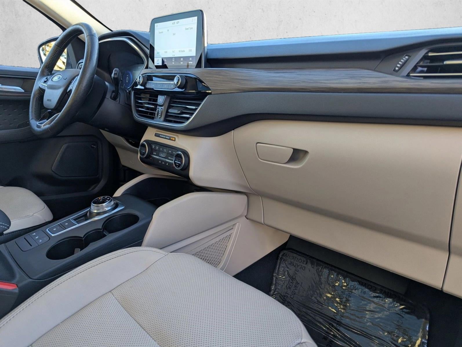 2020 Ford Escape Titanium Hybrid