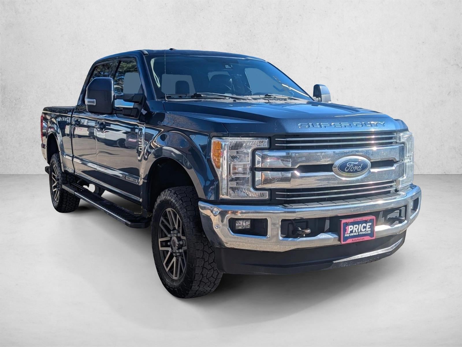 2017 Ford Super Duty F-250 SRW Lariat