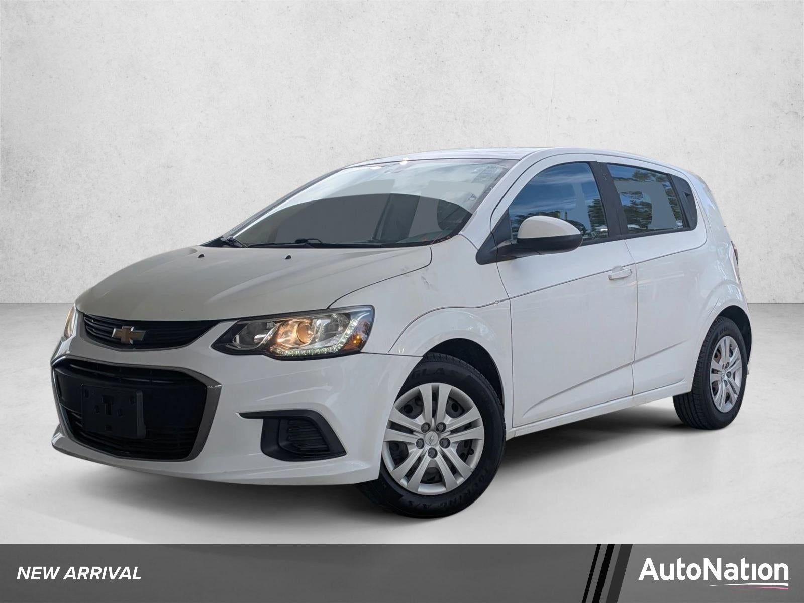 2017 Chevrolet Sonic 5dr LT Automatic (Fleet)'s photo