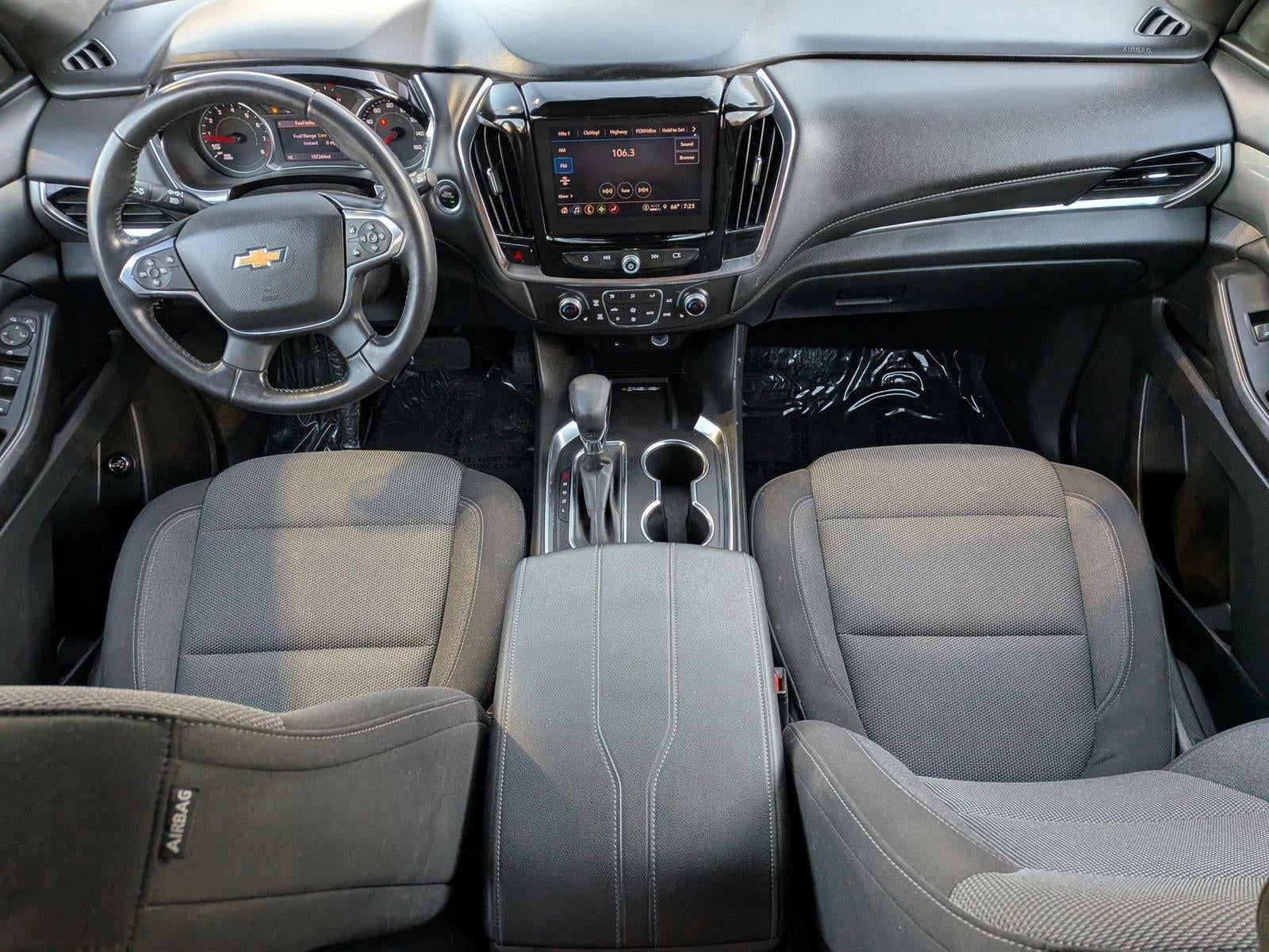 2022 Chevrolet Traverse LT Cloth