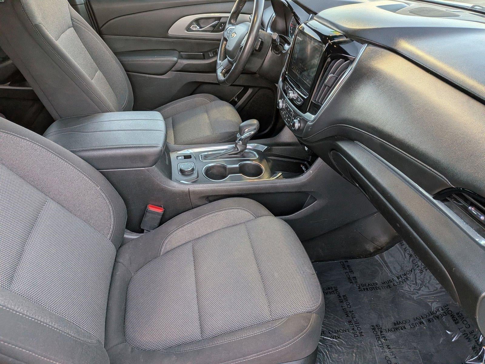 2022 Chevrolet Traverse LT Cloth