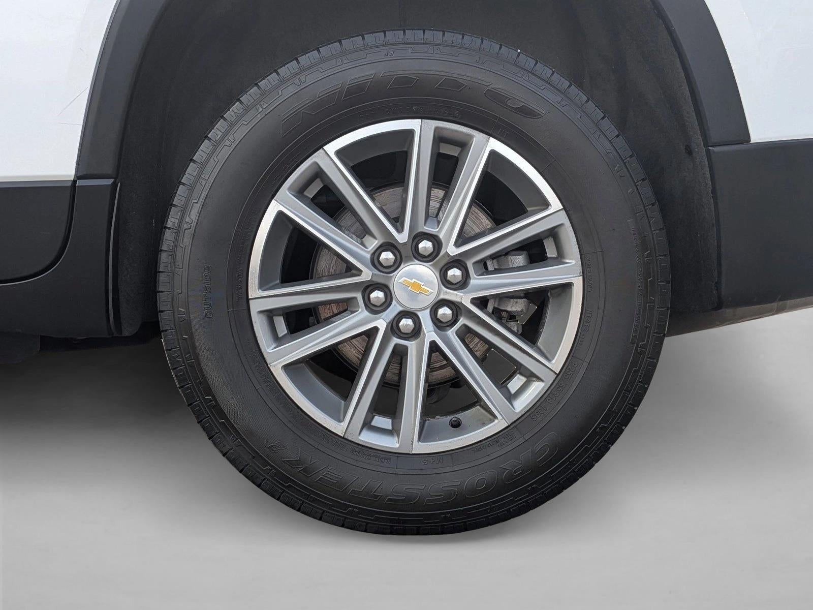 2022 Chevrolet Traverse LT Cloth