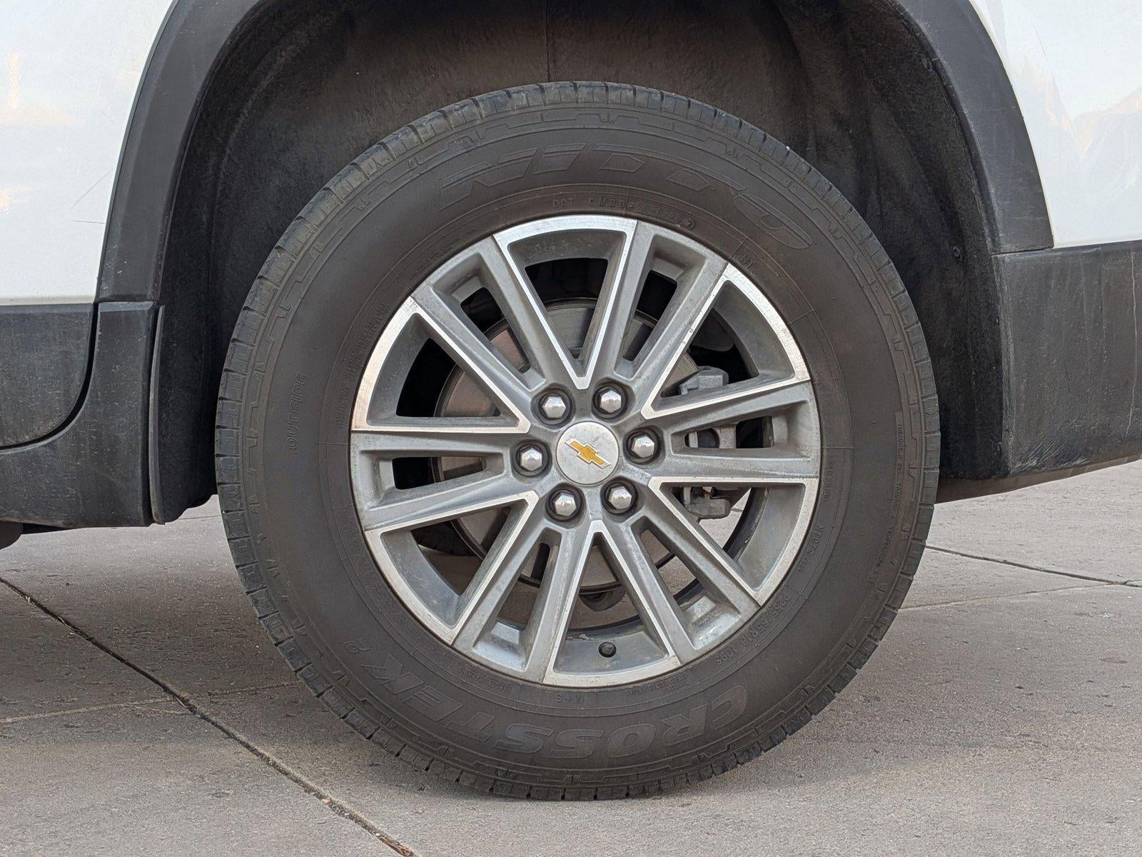 2022 Chevrolet Traverse LT Cloth