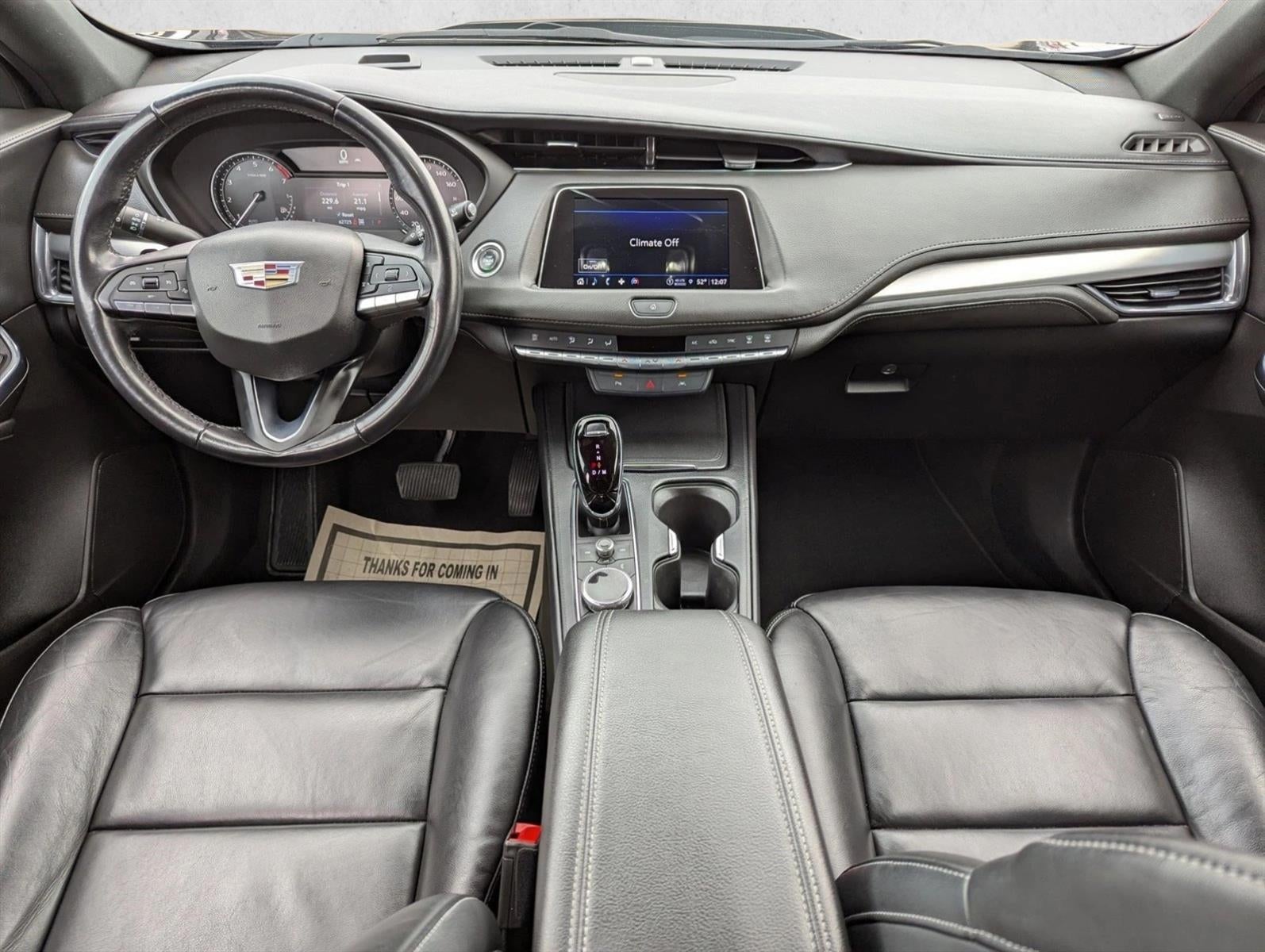 2023 Cadillac XT4 Premium Luxury