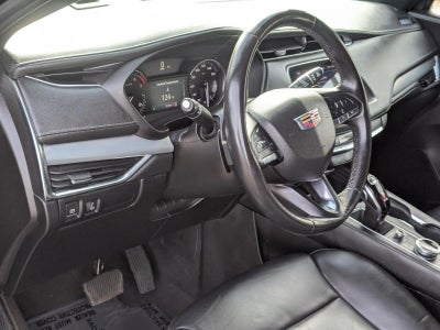 2023 Cadillac XT4 Premium Luxury