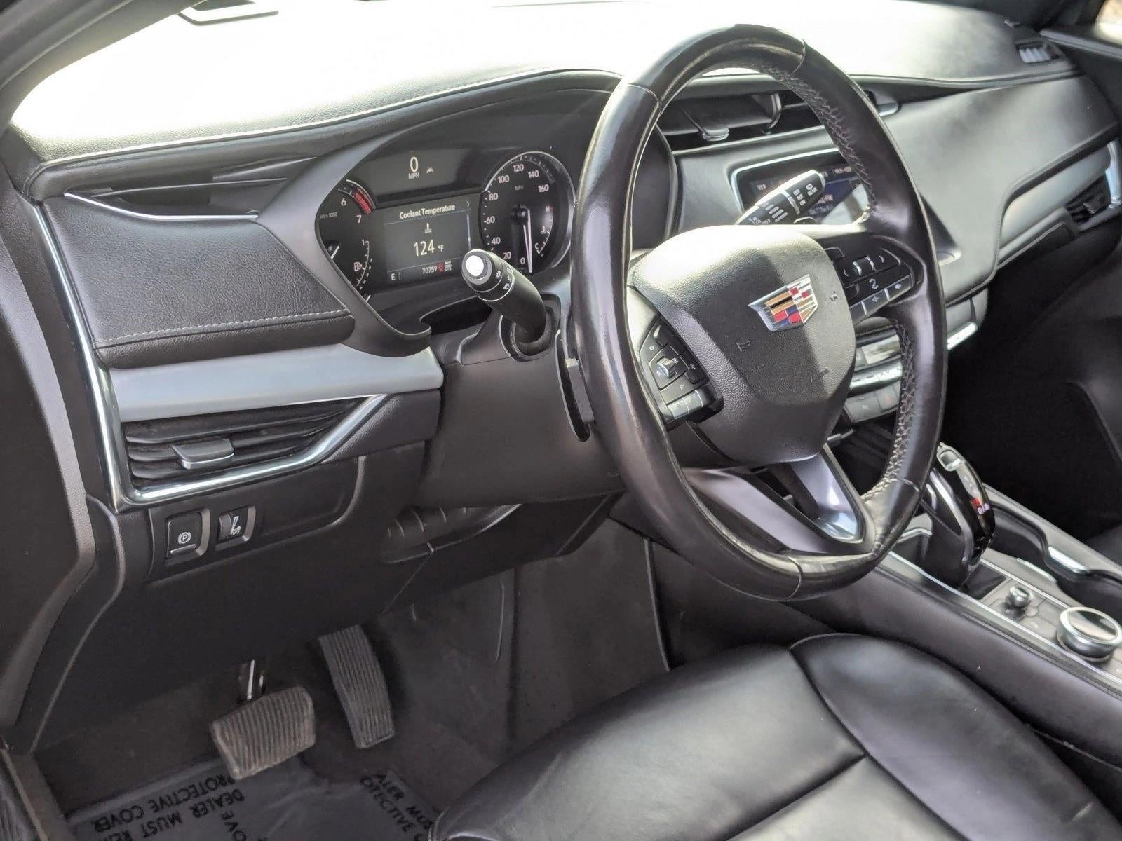 2023 Cadillac XT4 Premium Luxury