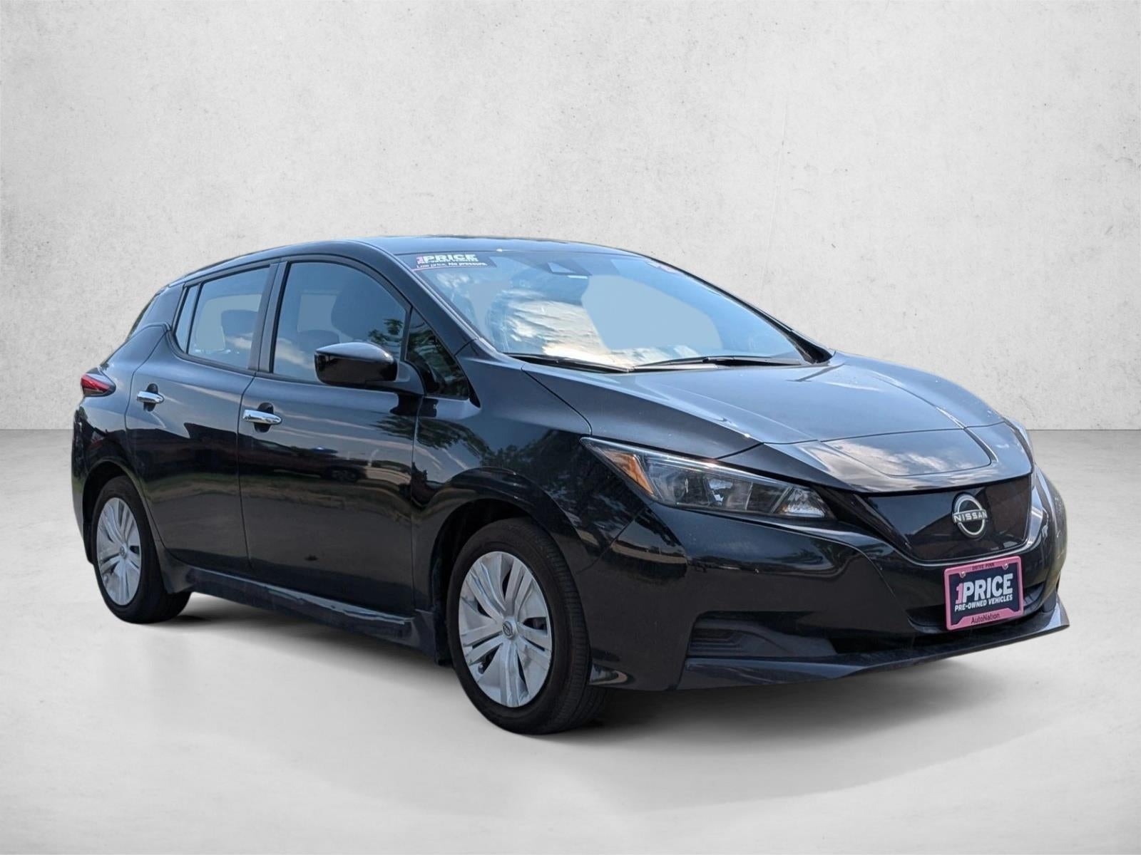 2025 Nissan LEAF S