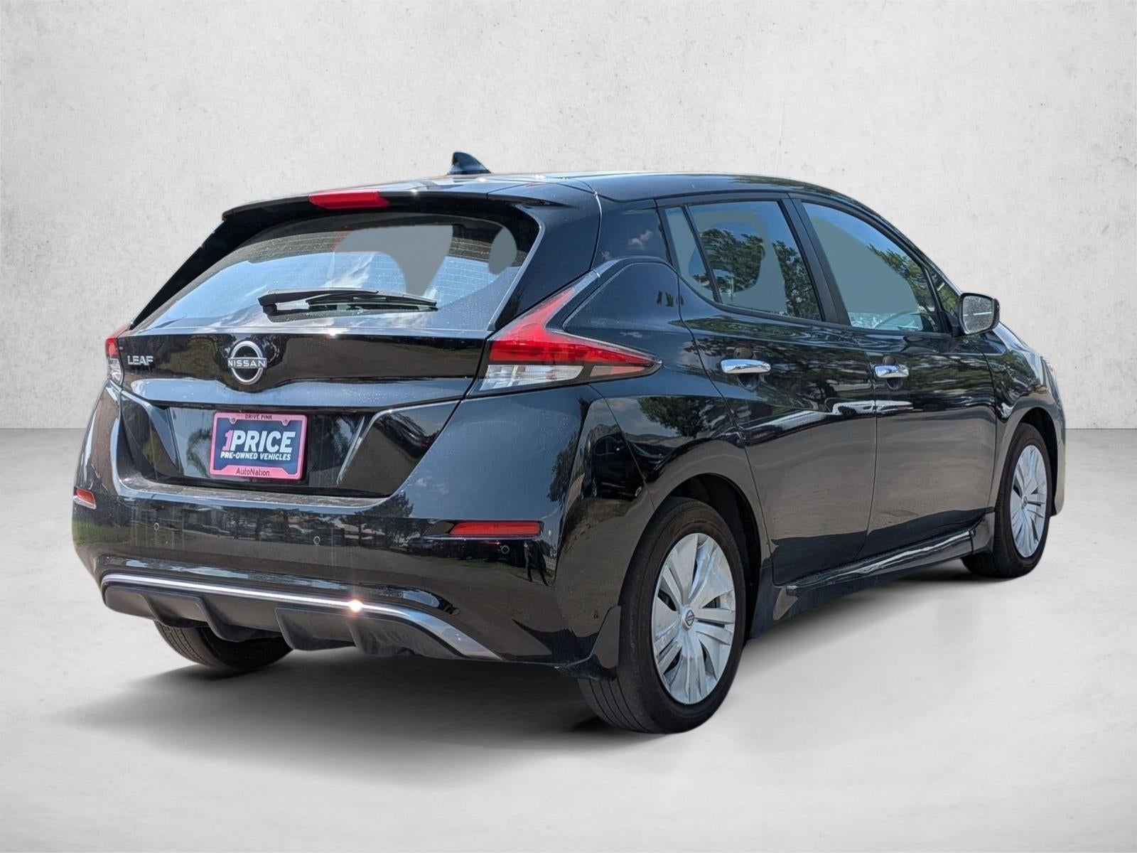 2025 Nissan LEAF S
