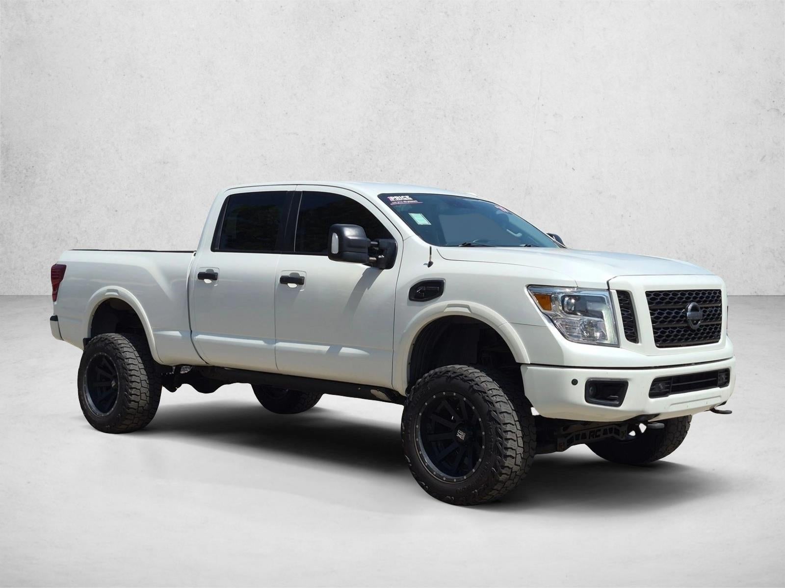 2017 Nissan TITAN XD PRO-4X Diesel