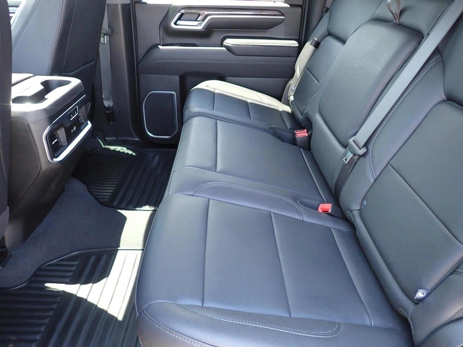 2025 Chevrolet Silverado 3500 HD LTZ