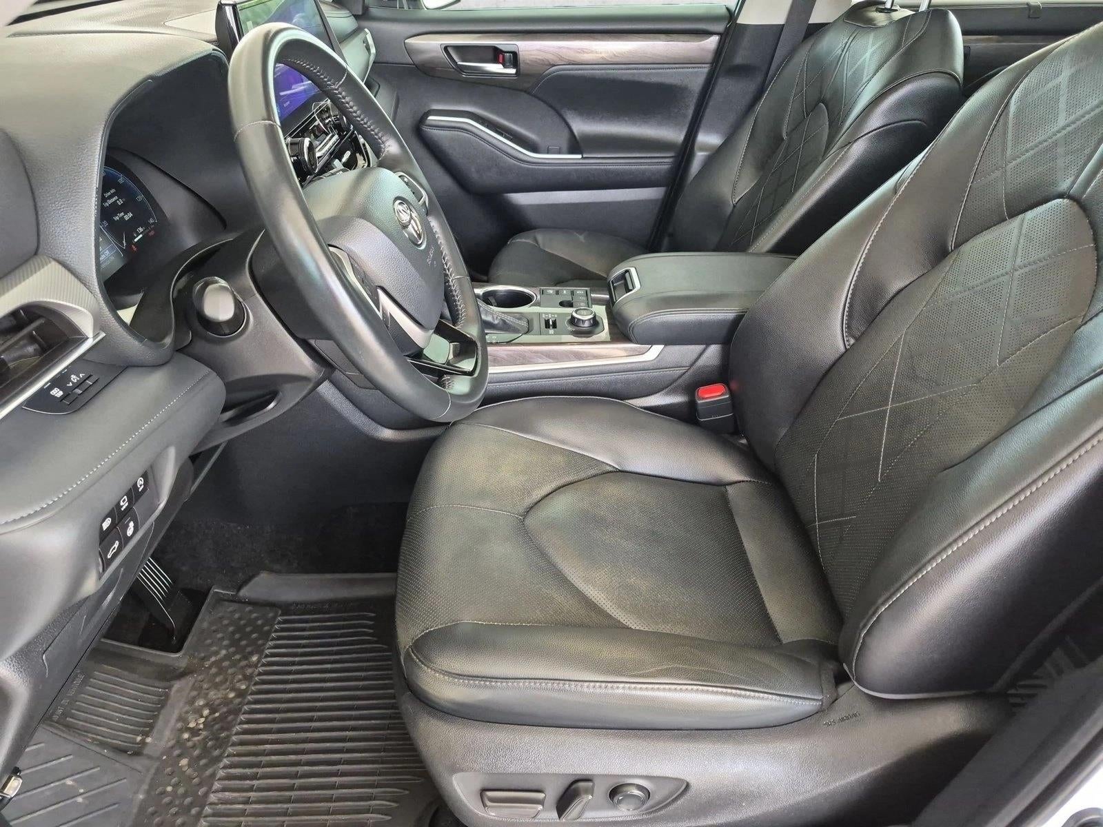 2024 Toyota Highlander Platinum