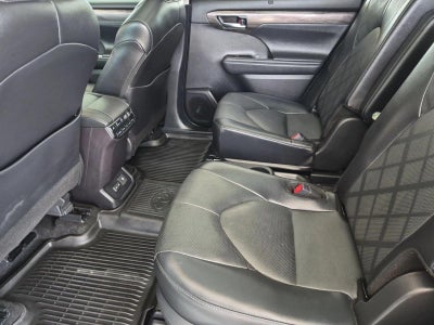 2024 Toyota Highlander Platinum