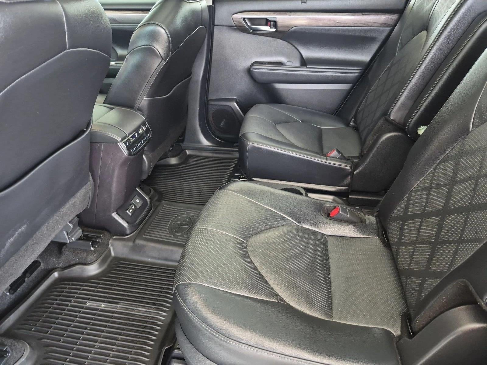 2024 Toyota Highlander Platinum