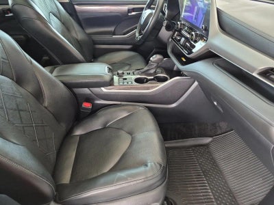 2024 Toyota Highlander Platinum