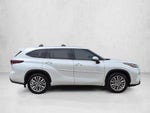 2024 Toyota Highlander Platinum