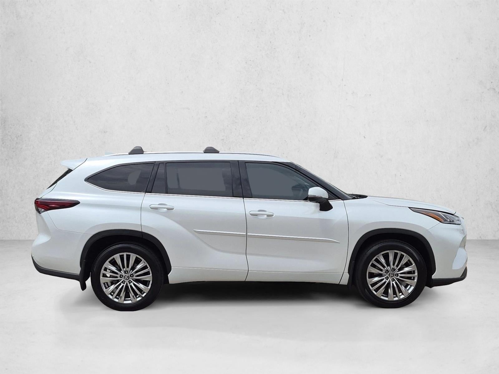 2024 Toyota Highlander Platinum