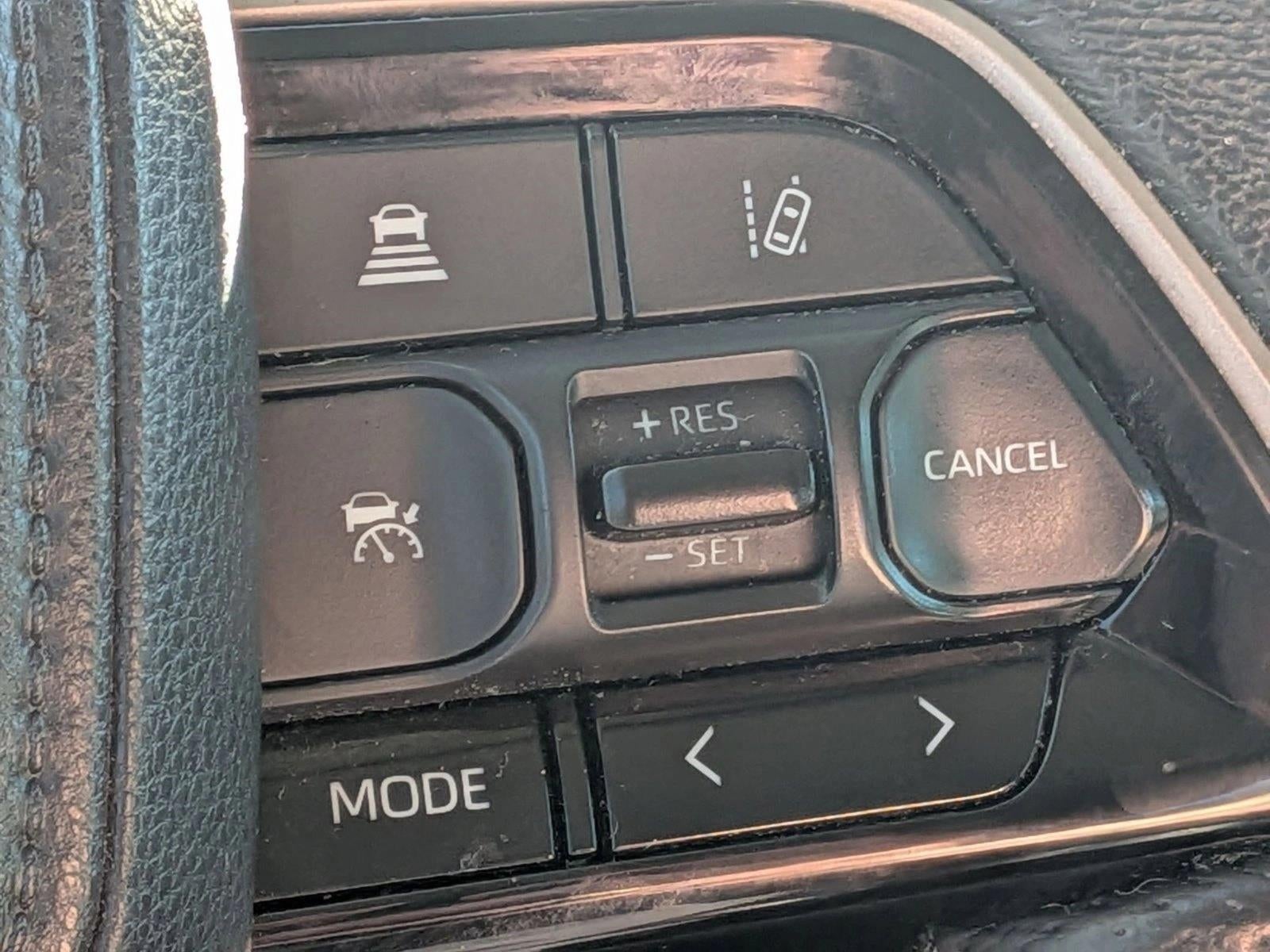 2022 Toyota Tundra 4WD SR5