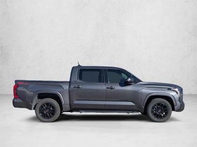 2022 Toyota Tundra 4WD SR5