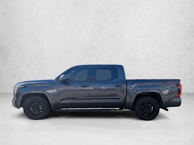 2022 Toyota Tundra 4WD SR5