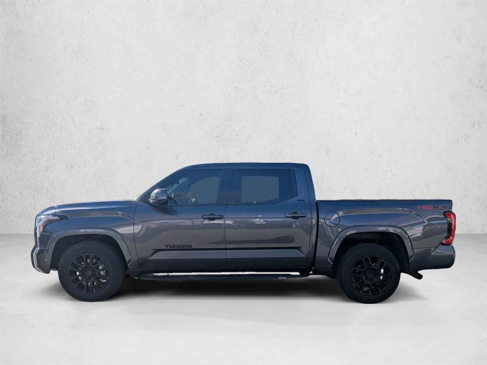2022 Toyota Tundra 4WD SR5
