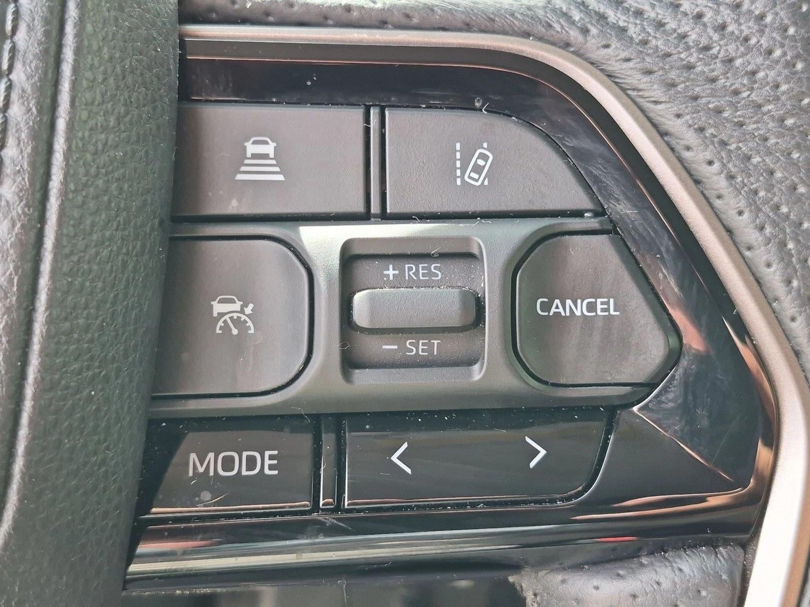 2022 Toyota Tundra 4WD SR5