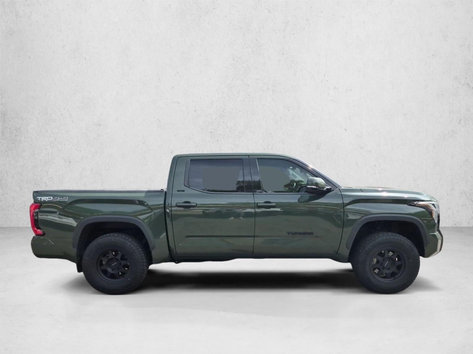 2022 Toyota Tundra 4WD SR5
