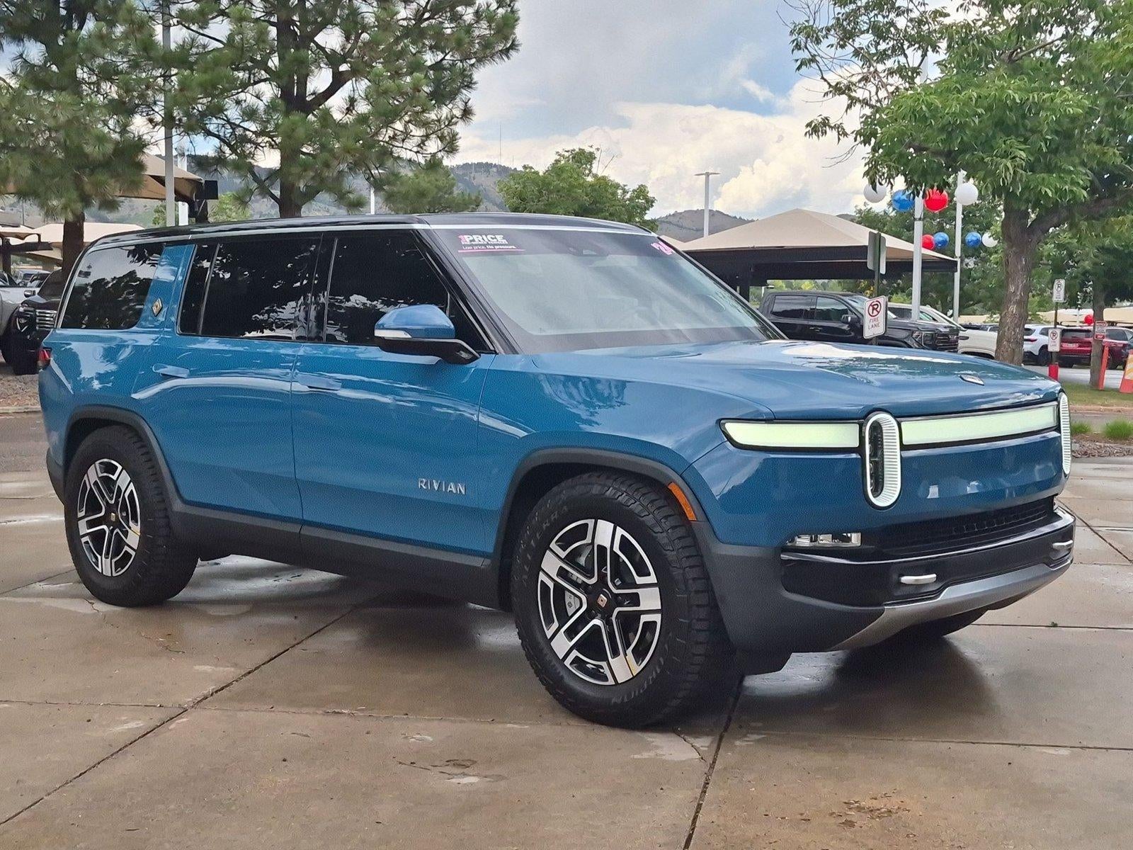 2024 RIVIAN R1S Adventure