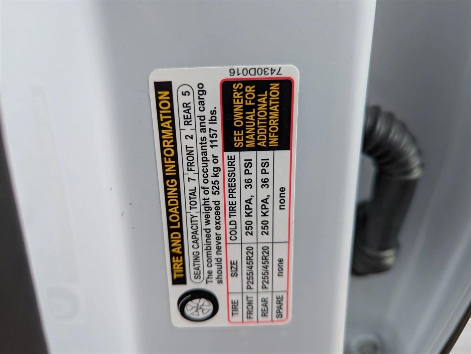 2023 Mitsubishi Outlander PHEV SE