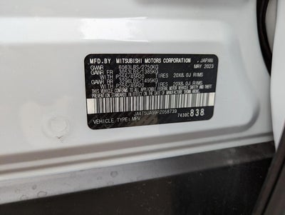 2023 Mitsubishi Outlander PHEV SE