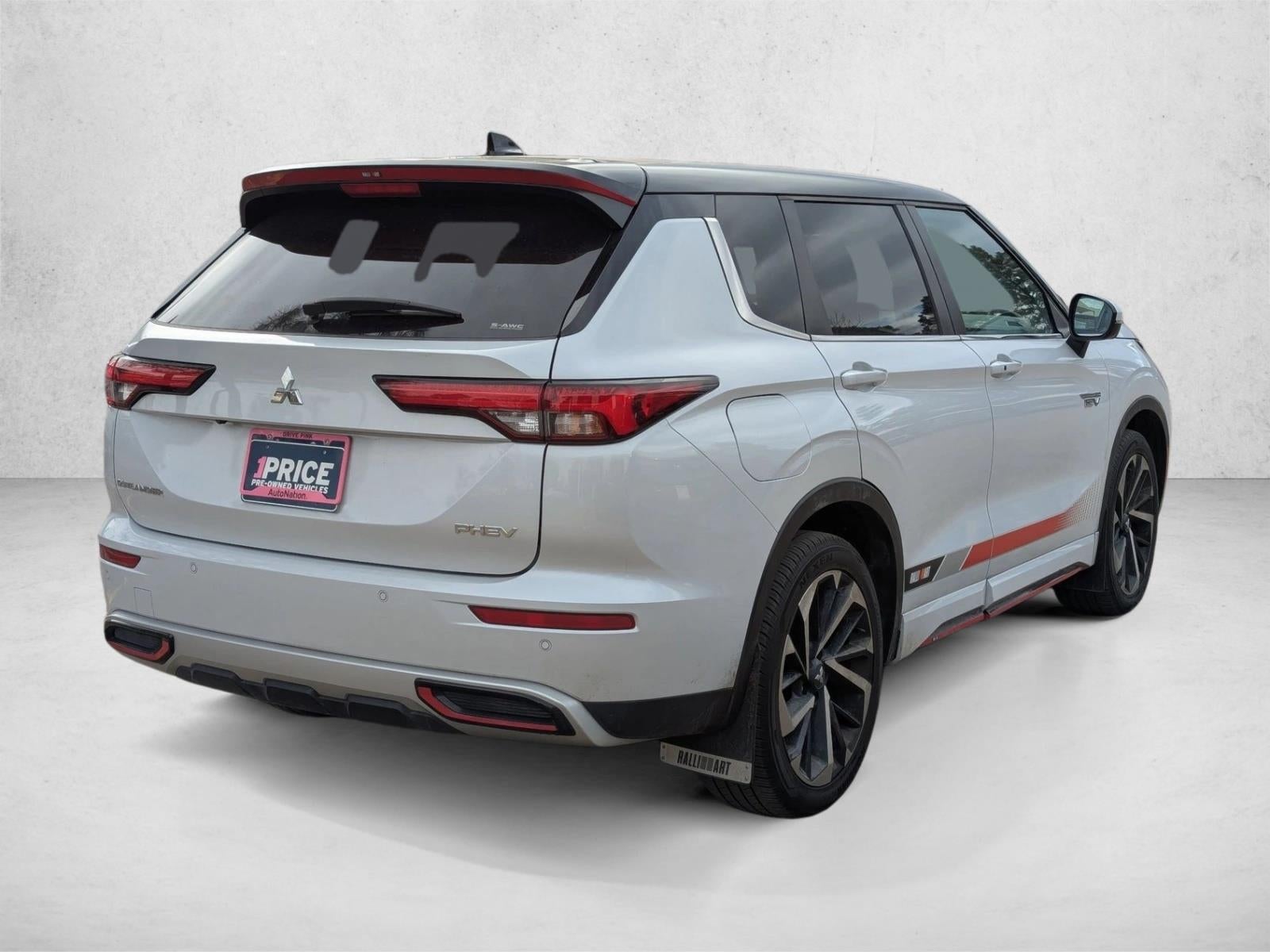 2023 Mitsubishi Outlander PHEV SE