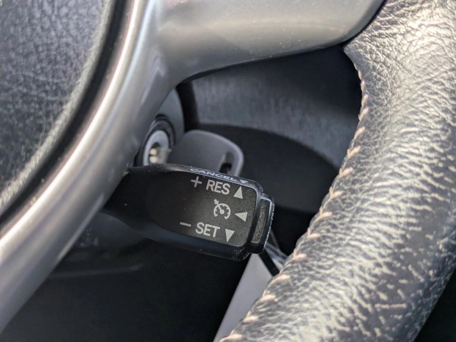 2014 Toyota Yaris L