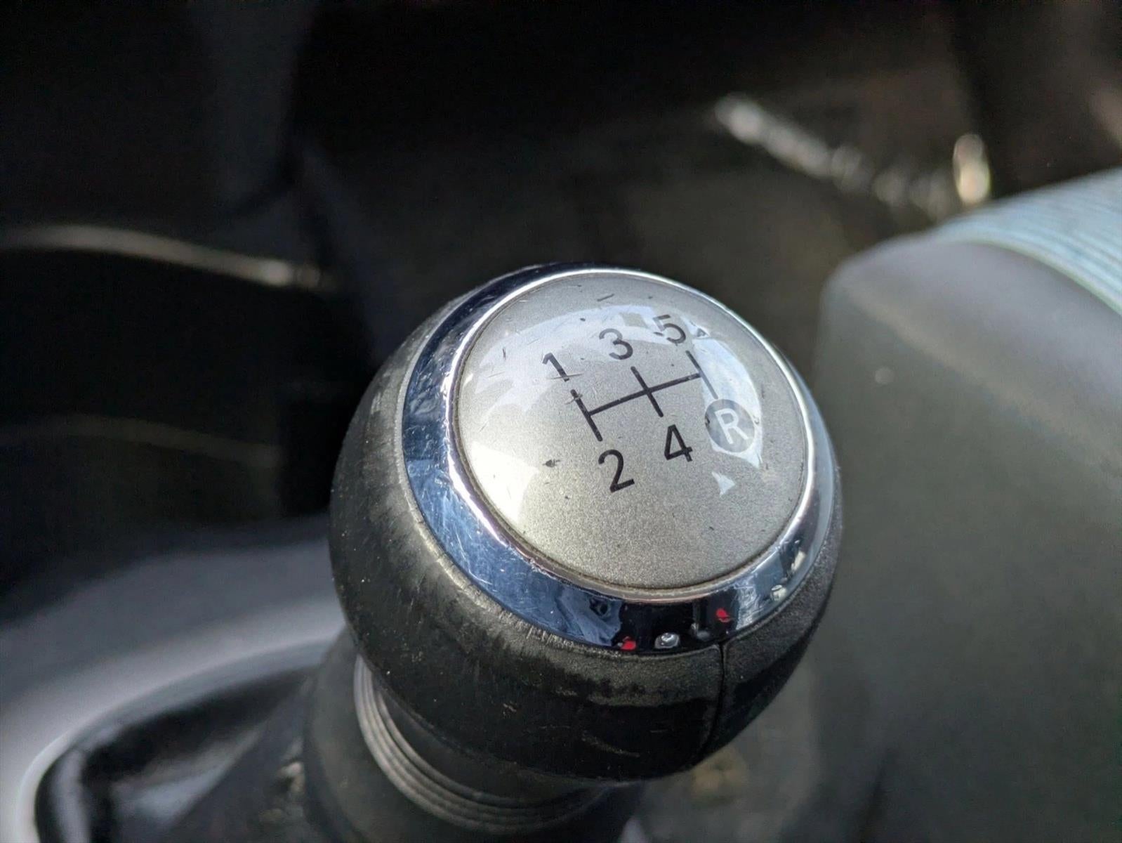 2014 Toyota Yaris L